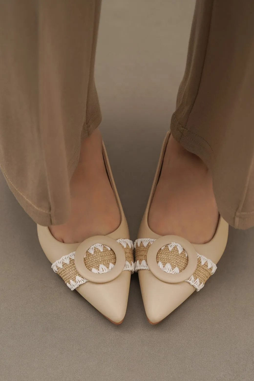 BRODERIE PUMPS