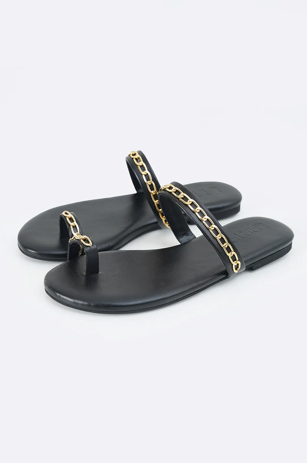 CHAIN STRAP SLIDES