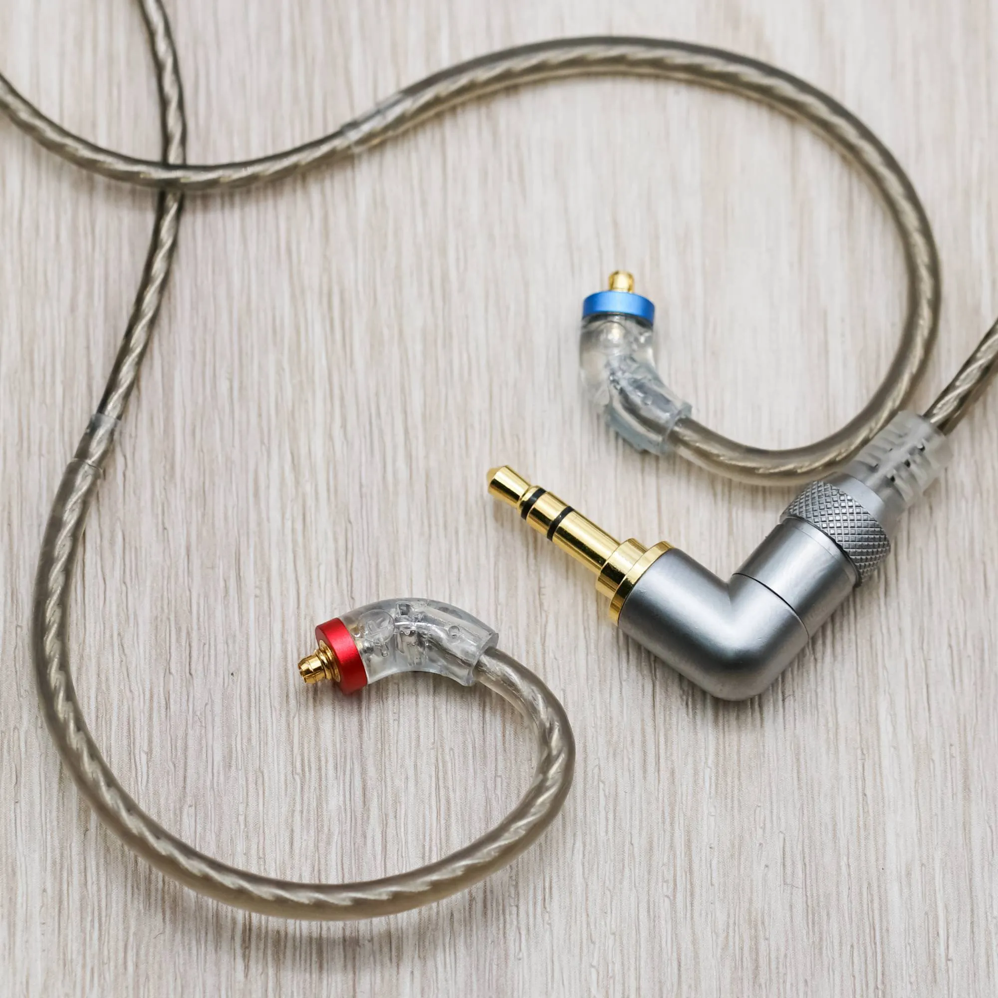 FiiO FH3 Beryllium-Plated DD  Knowles BAs IEMs