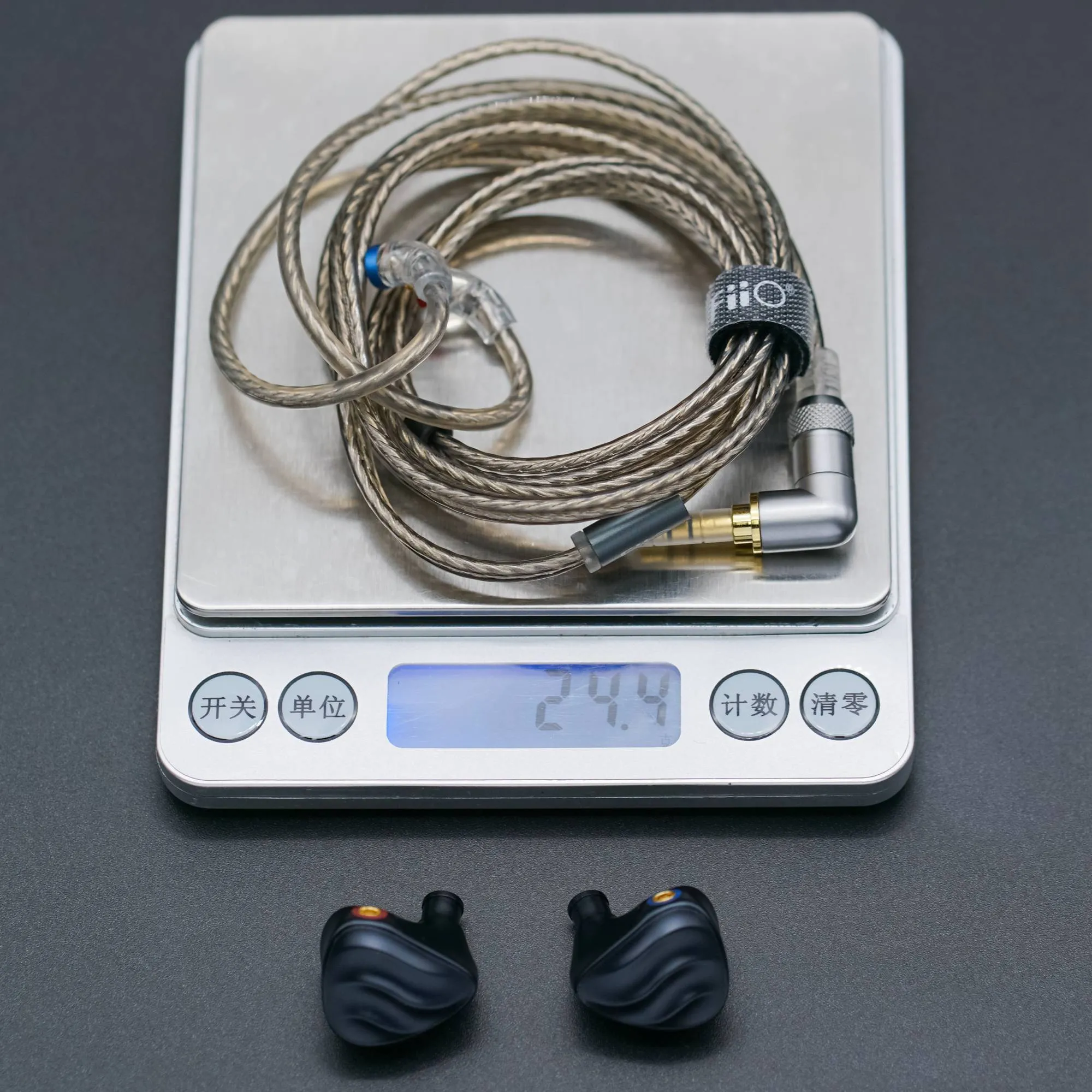 FiiO FH3 Beryllium-Plated DD  Knowles BAs IEMs