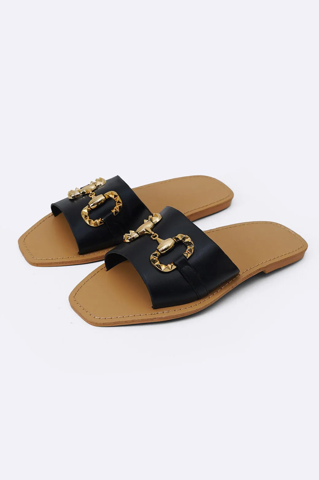 ROCKSTUD BUCKLE SLIDES