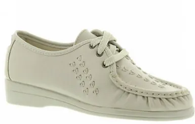 SOFTSPOTS Women's •Bonnie Lite• 3-Eyelet Oxford