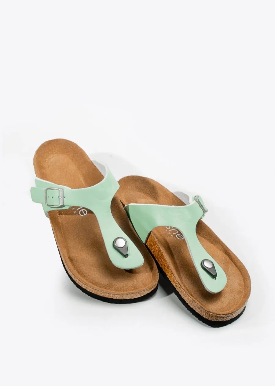 Wander: women's slide